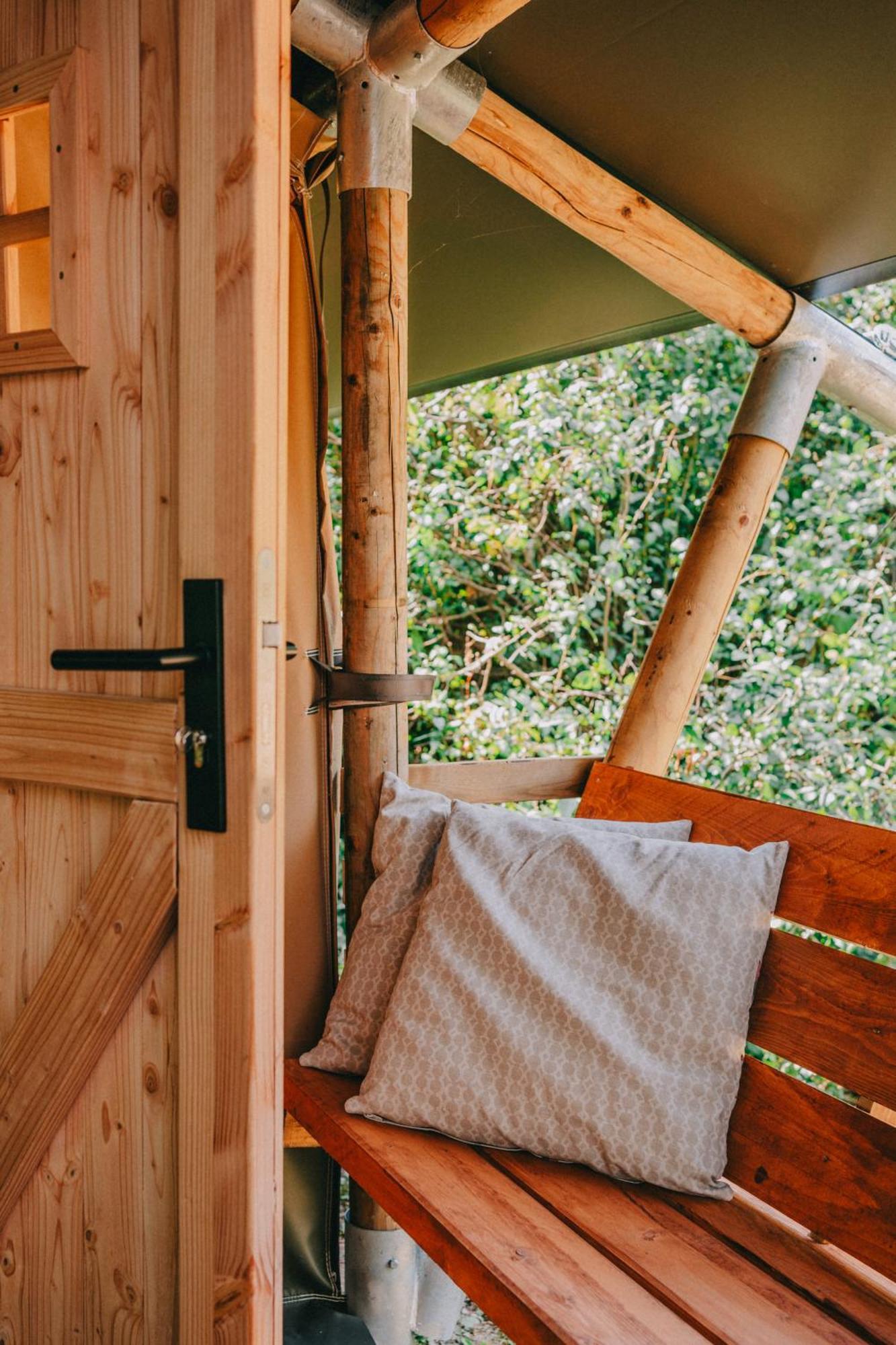 Rendes Glamping Hotel Balatonrendes Exterior photo